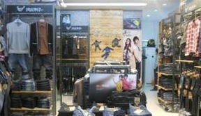 廠價直銷韓版時尚百搭磨破牛仔褲熱銷爆版